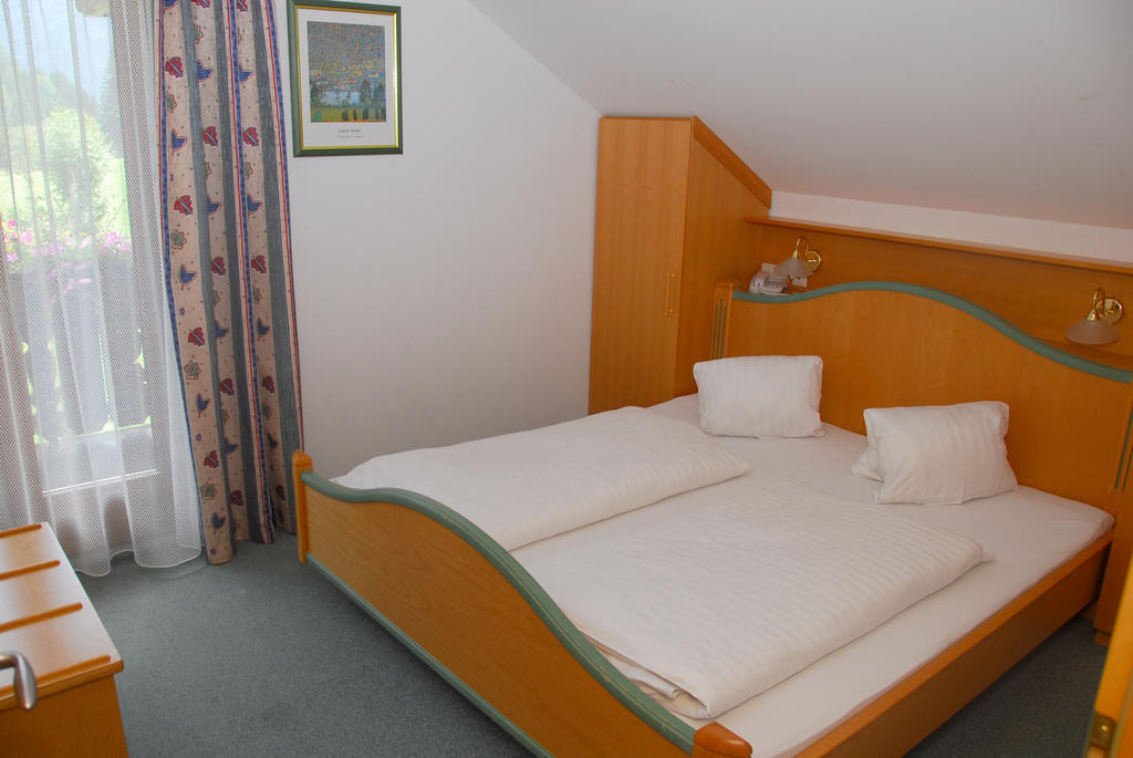 Alpenhotel Badmeister Flattach Habitación foto